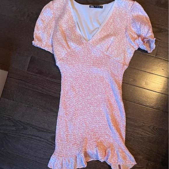 Zara Pink Textured Printed Dress NWOT - Picture 2 of 6